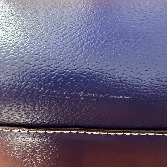 Excellent Kate Spade periwinkle top handle bag and NWOT matching  passport - Picture 6 of 9